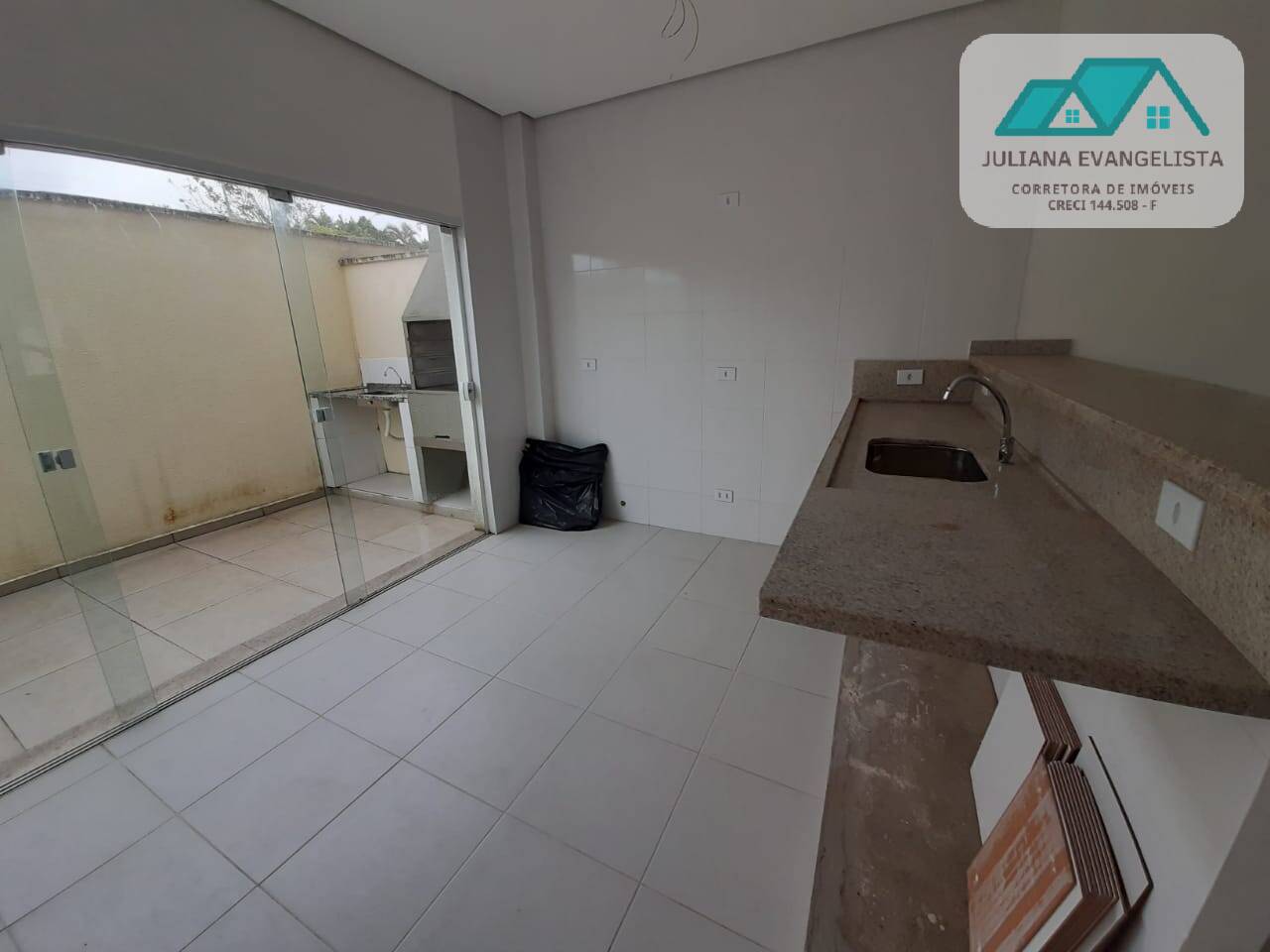 Casa de Condomínio à venda com 3 quartos, 106m² - Foto 3