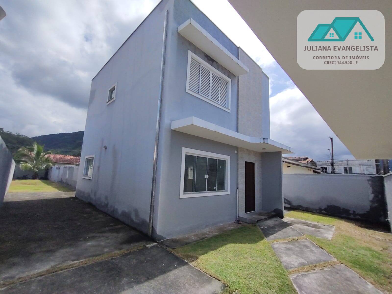 Sobrado à venda com 3 quartos, 119m² - Foto 1