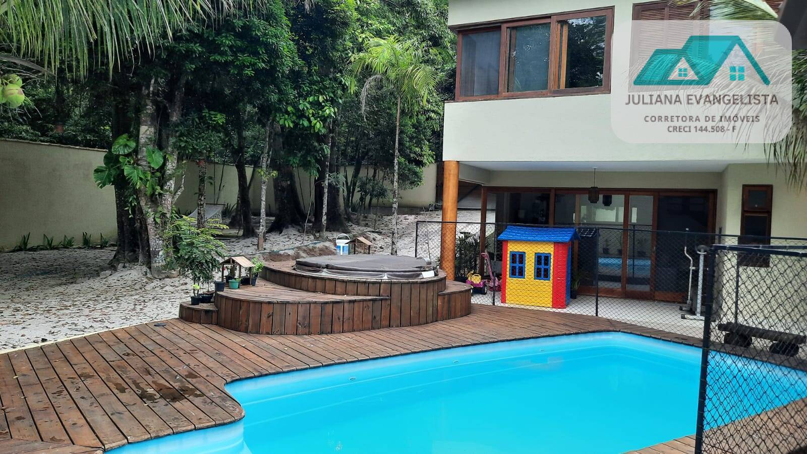 Casa à venda com 4 quartos, 335m² - Foto 3