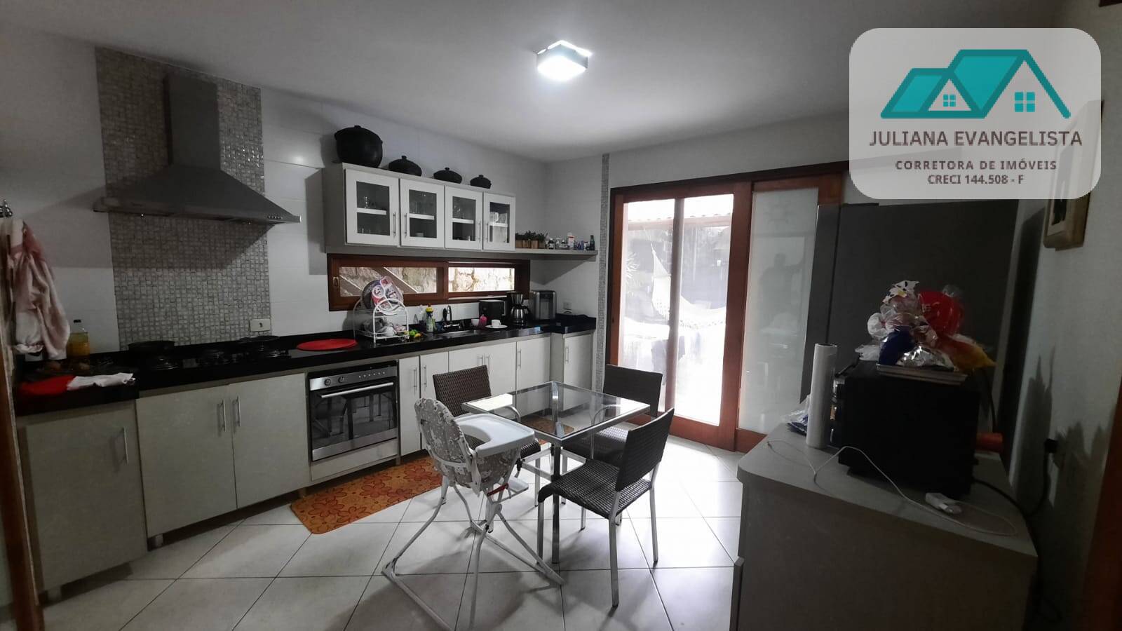 Casa à venda com 4 quartos, 335m² - Foto 16