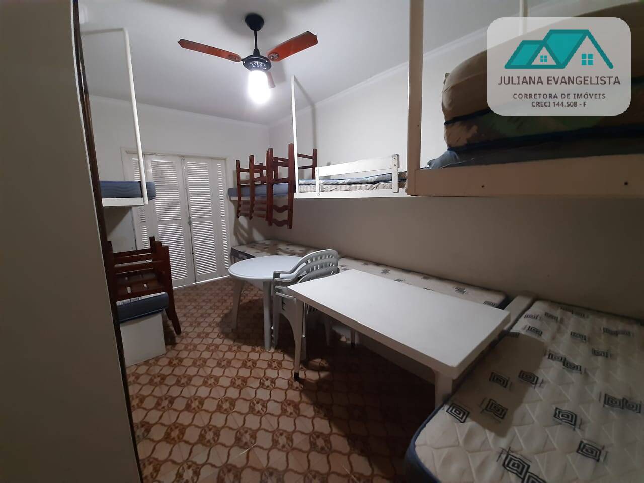 Casa à venda com 3 quartos, 210m² - Foto 16