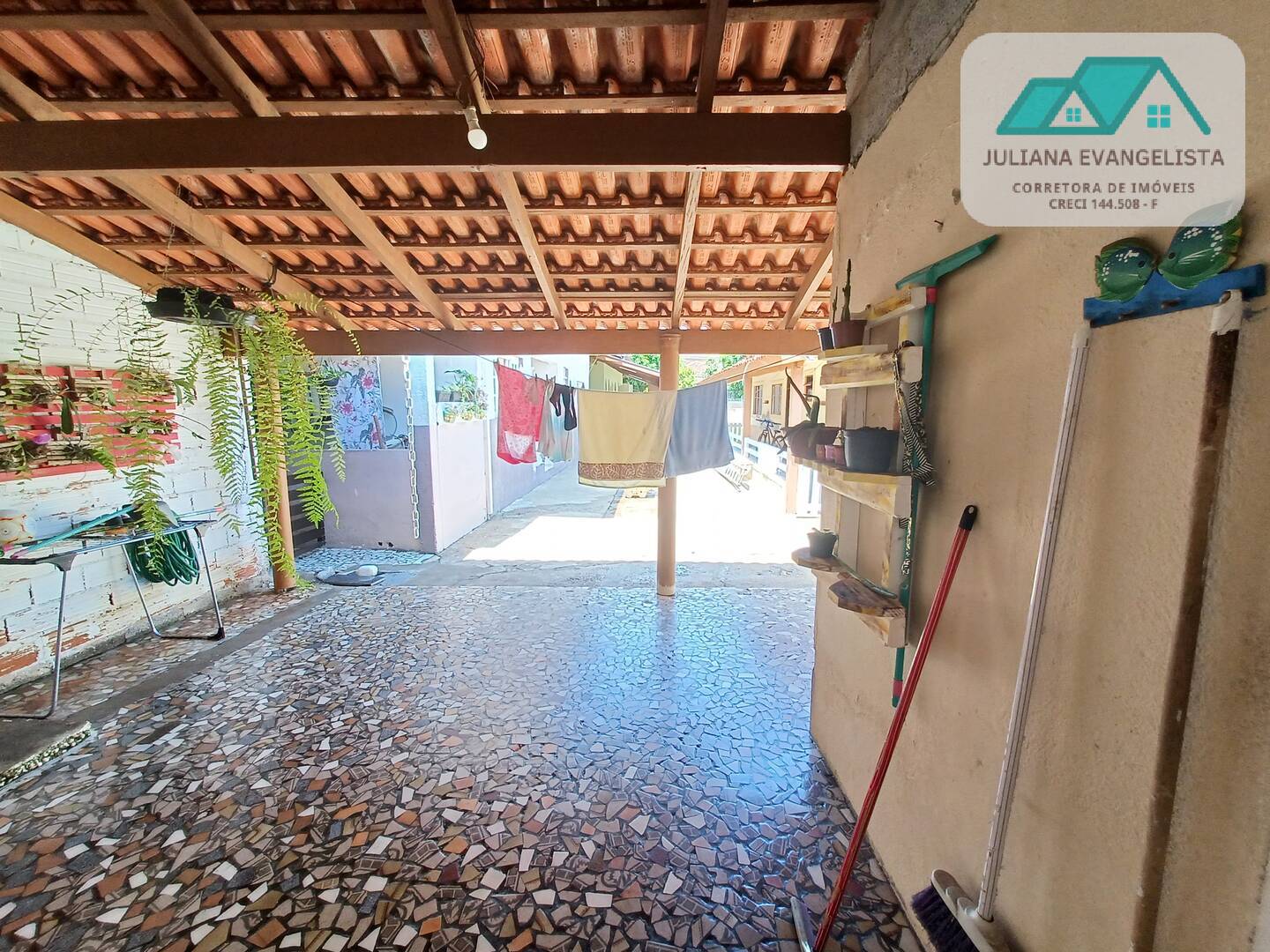 Casa à venda com 6 quartos, 150m² - Foto 7