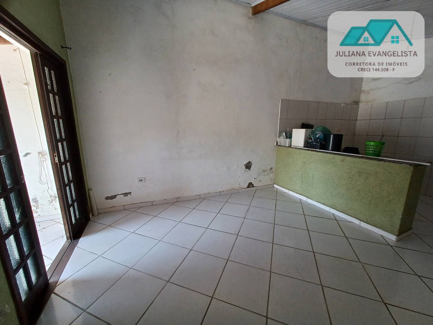 Casa à venda com 6 quartos, 150m² - Foto 10