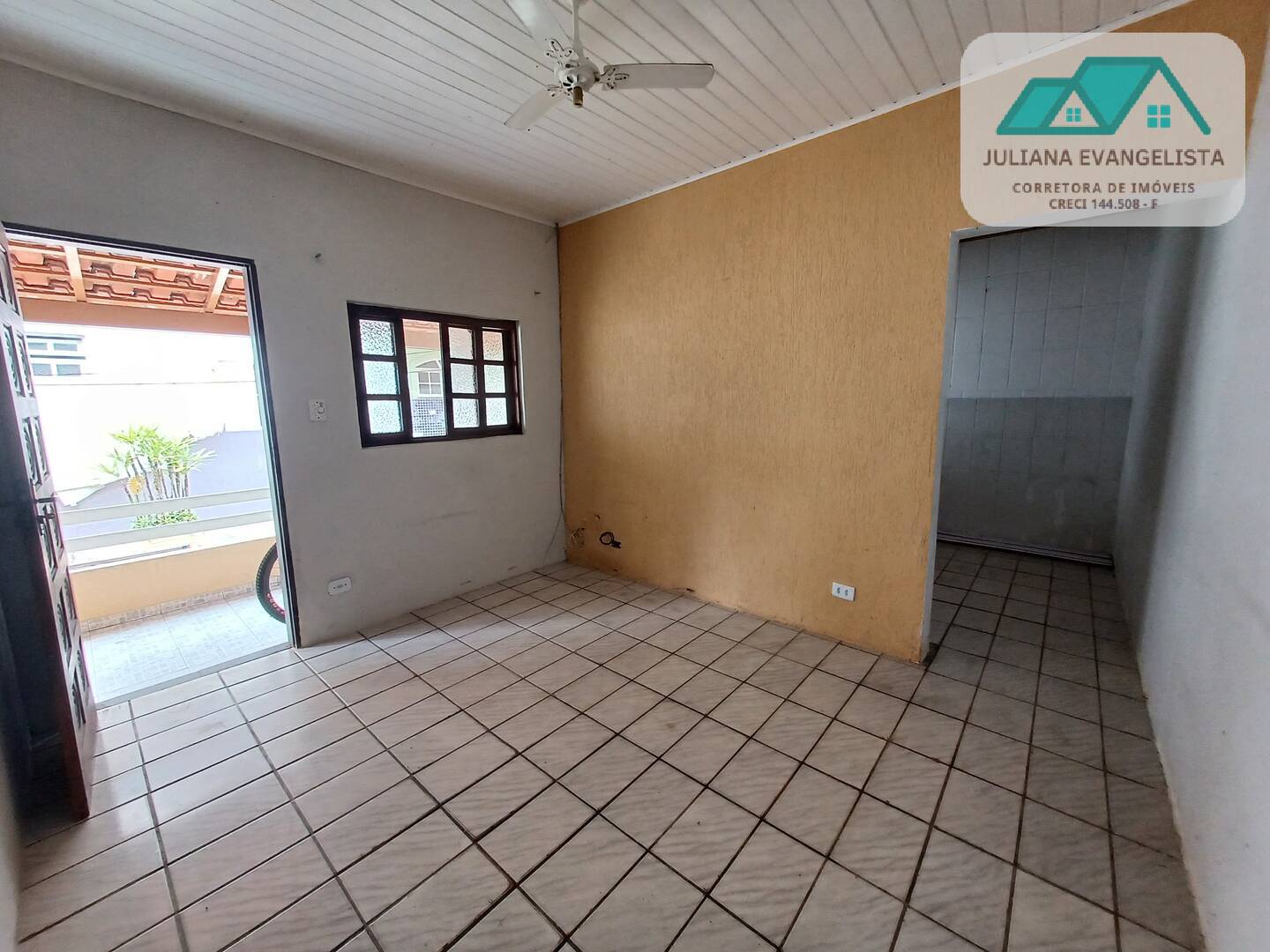 Casa à venda com 6 quartos, 150m² - Foto 25