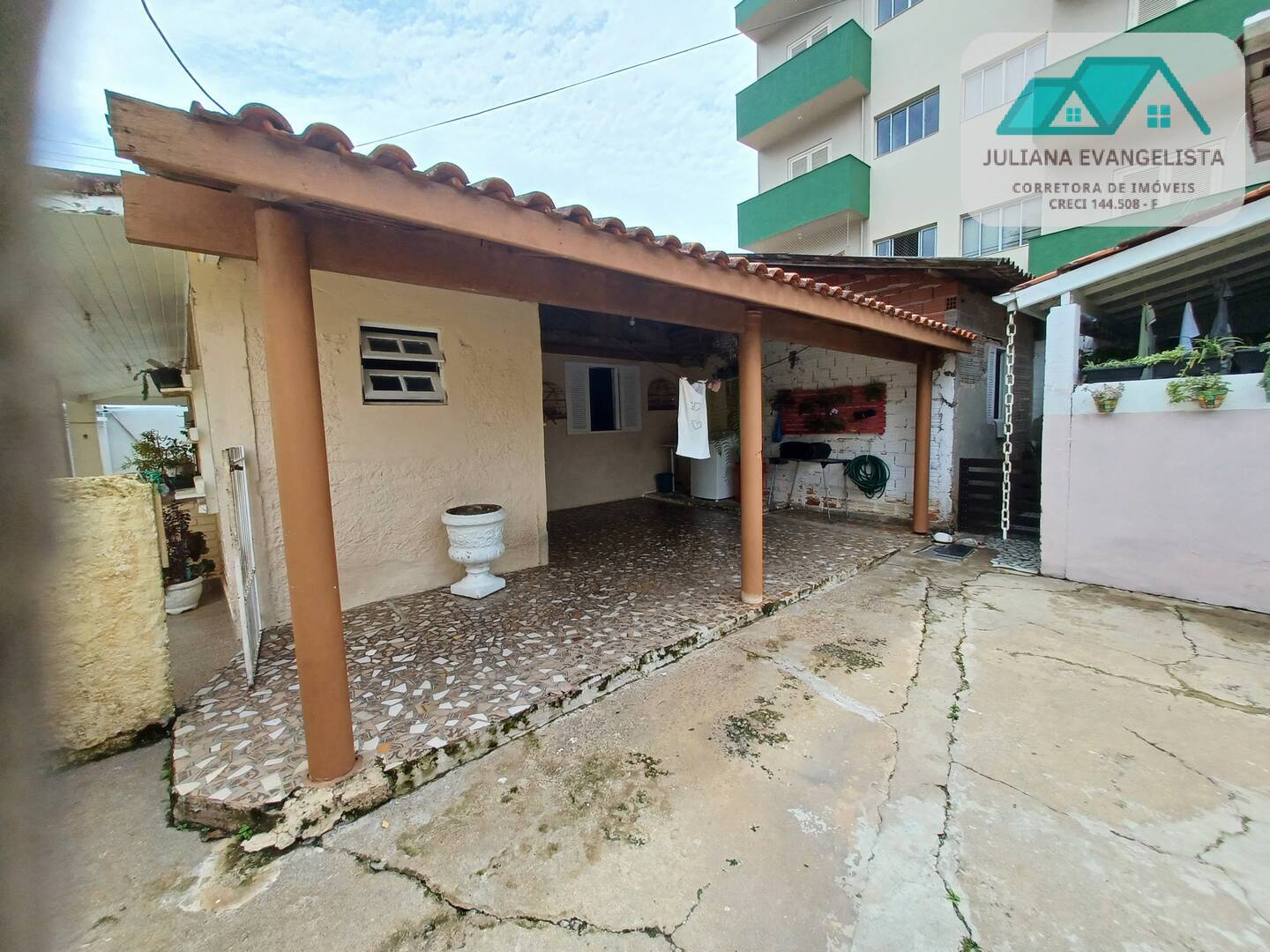 Casa à venda com 6 quartos, 150m² - Foto 29