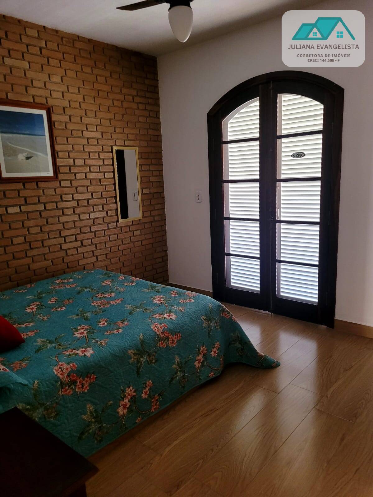 Casa à venda com 3 quartos, 218m² - Foto 14